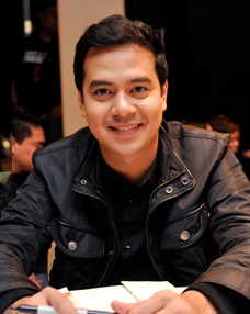 John Lloyd Cruz’s astrology forecast, horoscope and kundli John Lloyd Cruz
